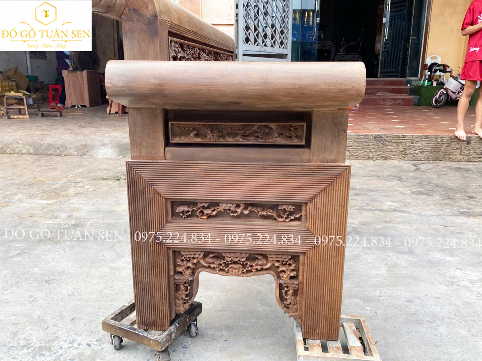 Nét đẹp nổi bật của bộ trường kỷ Khổng Lồ gỗ gụ  